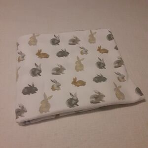 La Petesserie Bunny Tablecloth/Blanket 100% Cotton Note